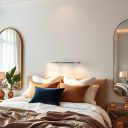 Lustro w sypialni: optymalne miejsca do powieszenia, które łączą funkcjonalność z harmonią wnętrza