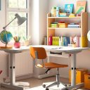 Biurko regulowane dla dziecka — jak wybrać ergonomiczne rozwiązanie wspierające zdrowy rozwój i naukę